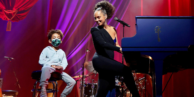 Alicia Keys Performs Live At The Apollo Theater For SiriusXM And Pandora's Small Stage Series In Harlem, NY