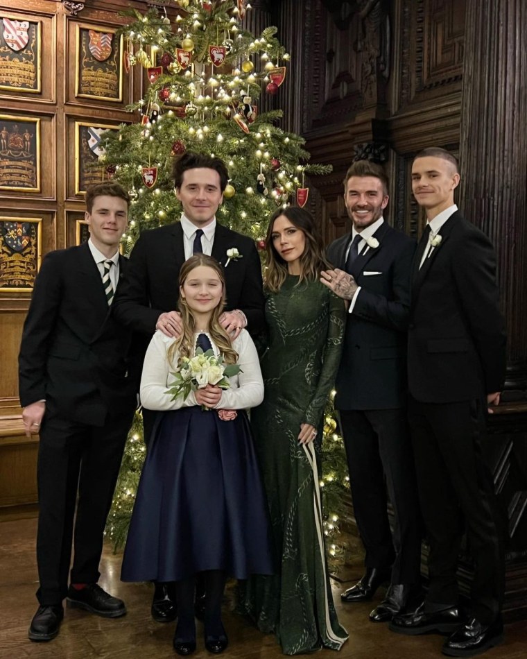On Christmas, Victoria Beckham posted a picture of the family all together for the holiday. On Christmas, Posh Spice posted a picture of the family all together for the holiday. 