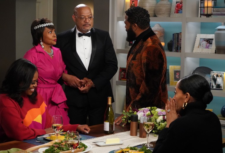 Michelle Obama with Anderson, Ross, Jenifer Lewis and Laurence Fishburne on "black-ish."