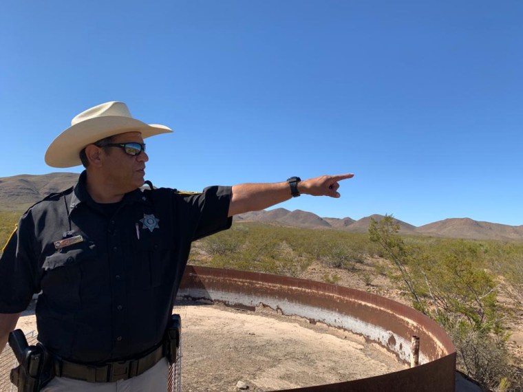 Image: Sheriff Óscar Carrillo.