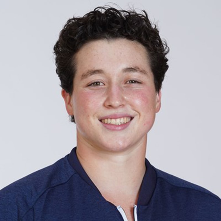 Yale swimmer Iszac Henig