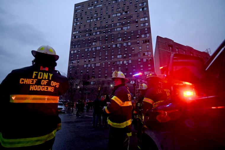 Image: TOPSHOT-US-DISASTER-FIRE-NEWYORK