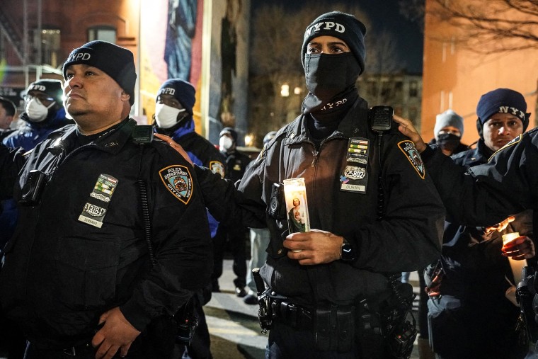 Second NYPD officer dies after shooting in Harlem