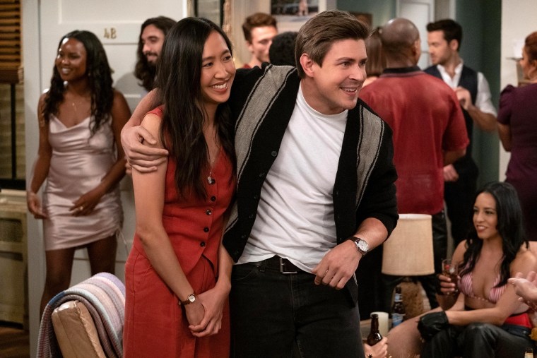 Image: Tien Tran as Ellen and Chris Lowell as Jesse in an episode of "How I Met Your Father."