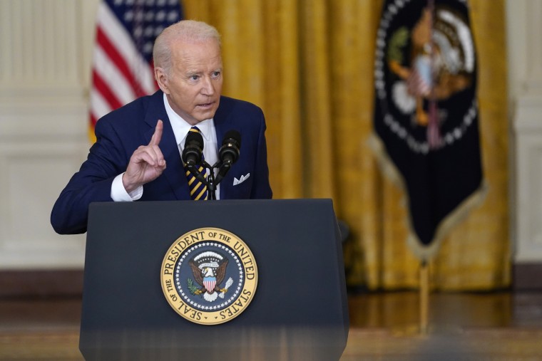 El presidente, Joe Biden, en una conferencia de prensa en la sala este de la Casa Blanca