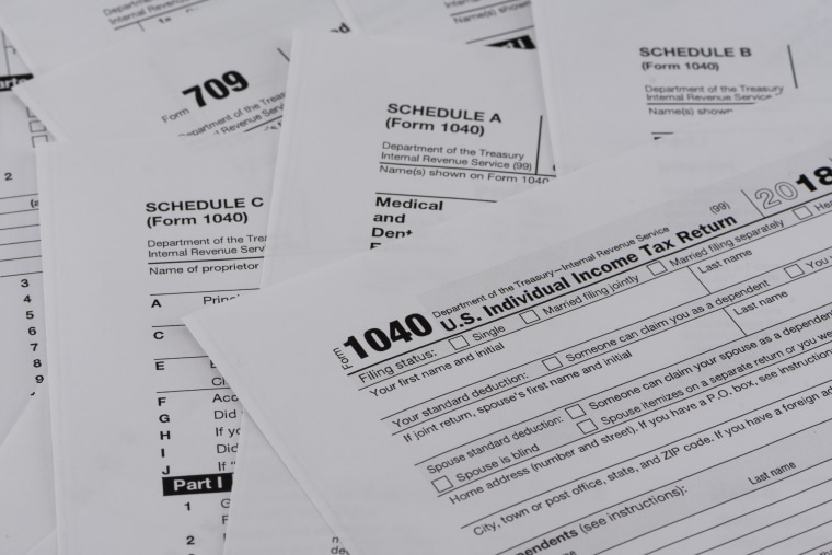 La fecha límite para la declaración de impuestos es el 18 de abril.