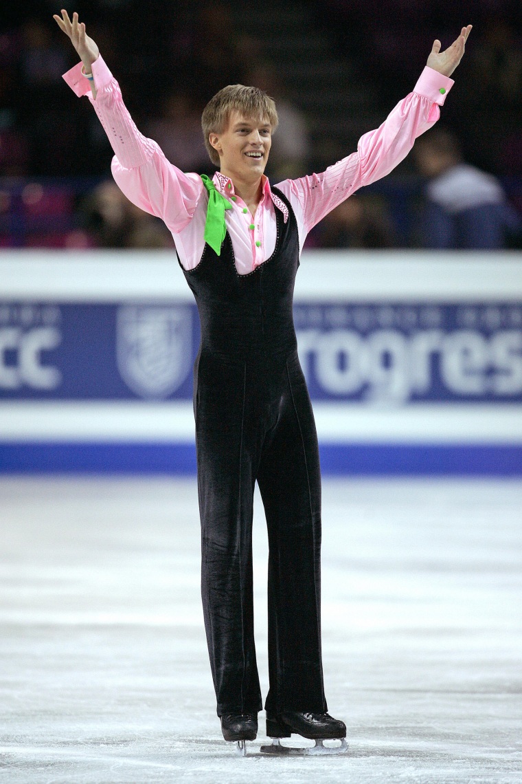 Best figure skating costumes: Johnny Weir's all time favorites