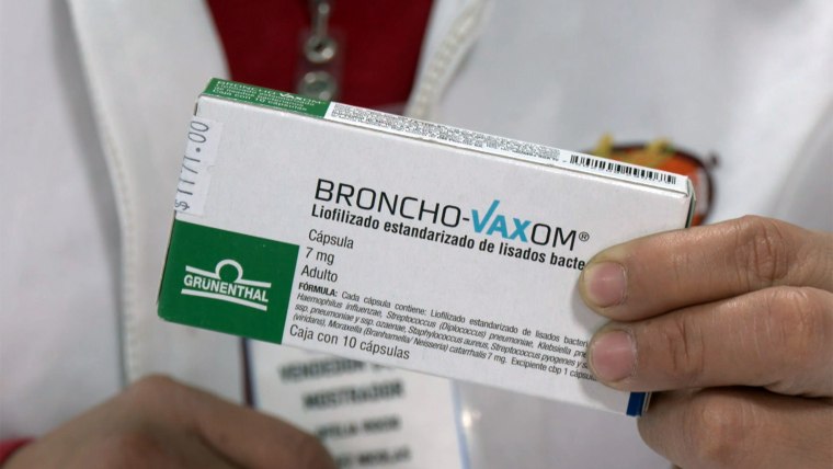 El Broncho Vaxom es un lisado bacterial OM-85 comercializado por la farmacéutica alemana Grünenthal. Se vende en varios países, entre ellos en México.