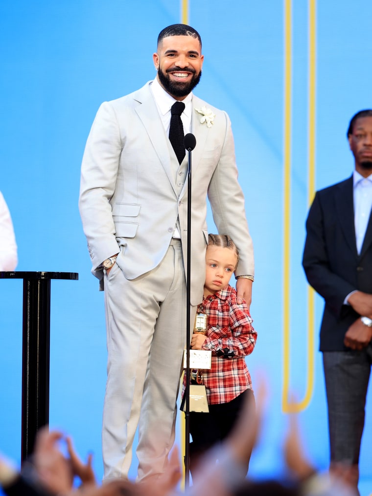 Drake accepts Artist of the Decade with son Adonis on stage during the 2021 Billboard Music Awards held at the Microsoft Theater on May 23, 2021 in Los Angeles, California.