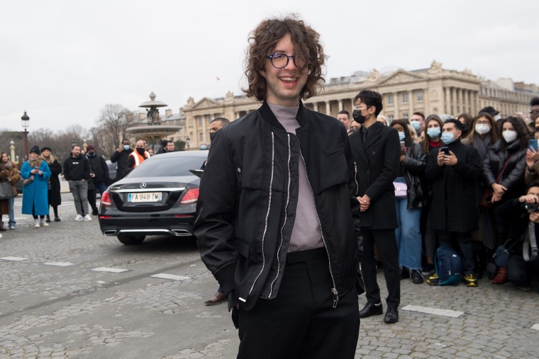 Dior Homme : Outside Arrivals - Paris Fashion Week - Menswear F/W 2022-2023