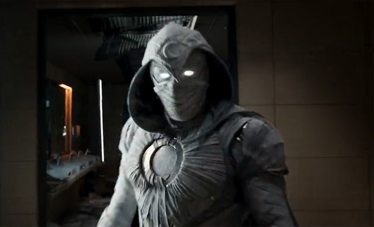 Oscar Isaac switches between multiple identities in "Moon Knight."