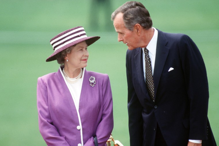 Queen Elizabeth and President George H.W. Bush in 1991