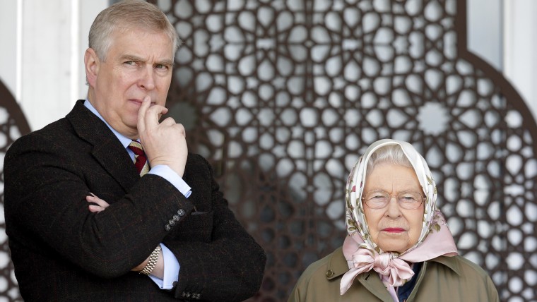El duque de York y la reina Isabel II