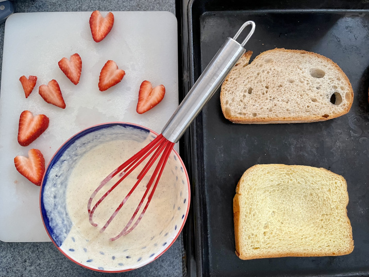 Ready to assemble my yogurt toast (aka custard toast).