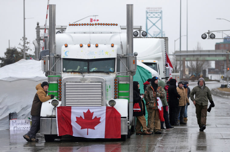Image: Truckers and supporters continue to protest against COVID-19 vaccine mandates, in Windsor