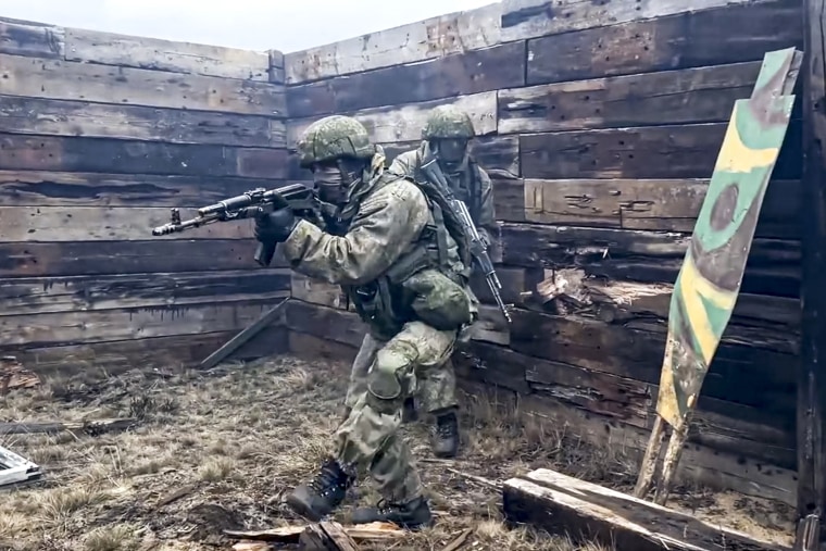 Image: Russia-Belarus soldiers practice