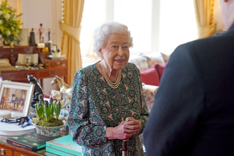 Image: FILE PHOTO: Britain's Queen Elizabeth hosts an audience in Windsor