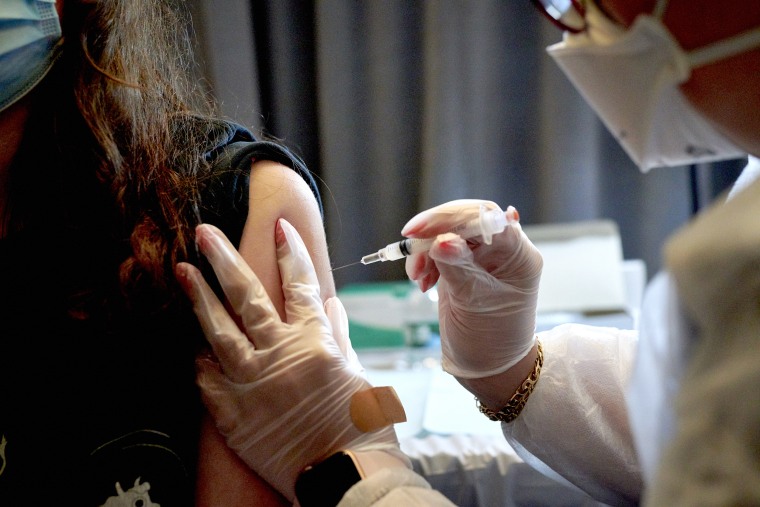 Image: COVID Vaccination New York