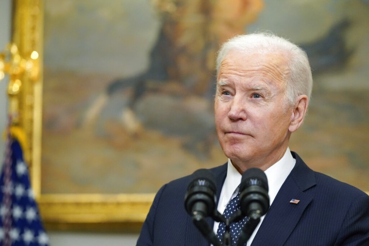 El presidente, Joe Biden, responde preguntas sobre la crisis en Ucrania desde la Casa Blanca, el 18 de febrero de 2022