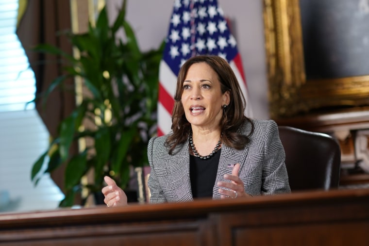 La vicepresidenta, Kamala Harris, responde preguntas sobre la inmigración y otros temas de interés para los latinos en Estados Unidos