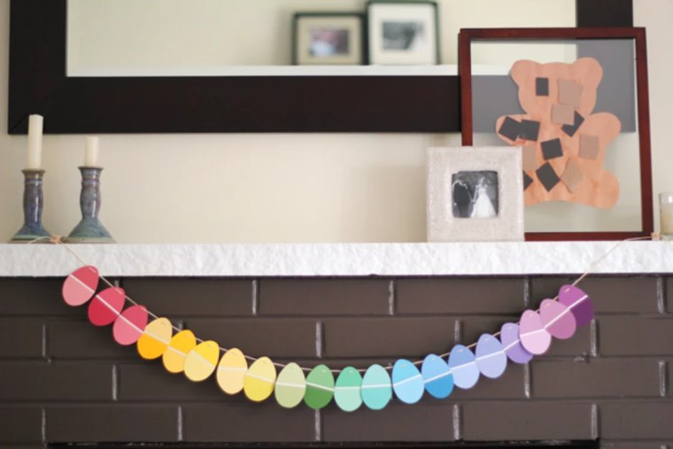 Easter crafts - egg garland