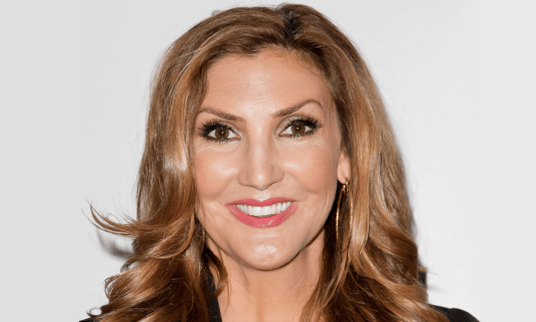 Comedian Heather McDonald fractured her skull when she collapsed onstage over the weekend in Arizona.