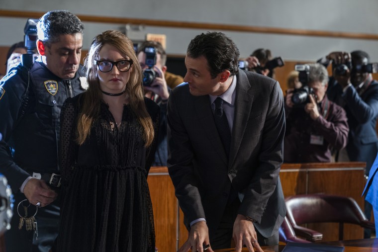 Chlumsky called Garner "extremely dedicated" in her portrayal of Anna Delvey.