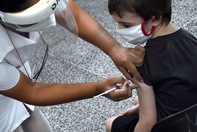 Image: Cuba vaccination child