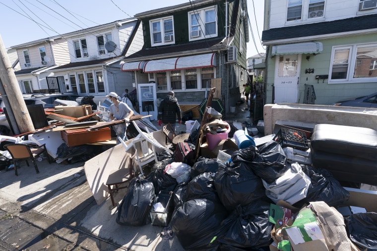 Image: Ida flood clean-up