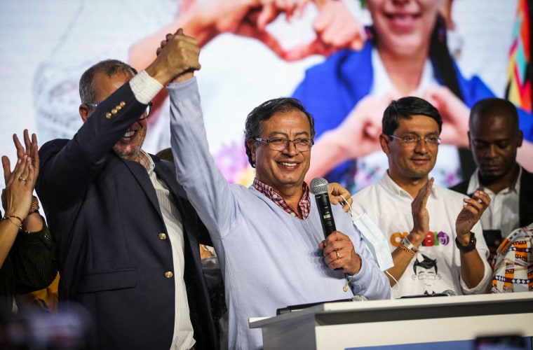 Leftist Is Front-runner After Colombia Presidential Primaries