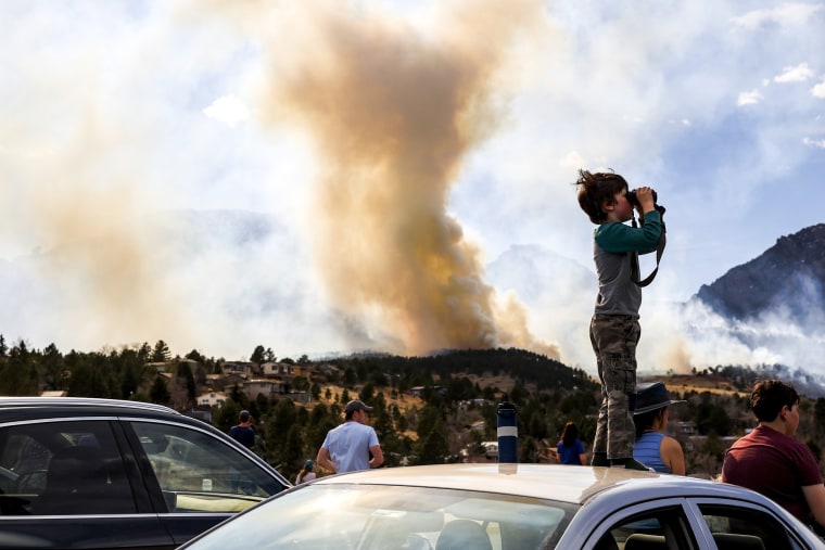 Image: Wildfire Forces Evacuations Near Boulder, CO