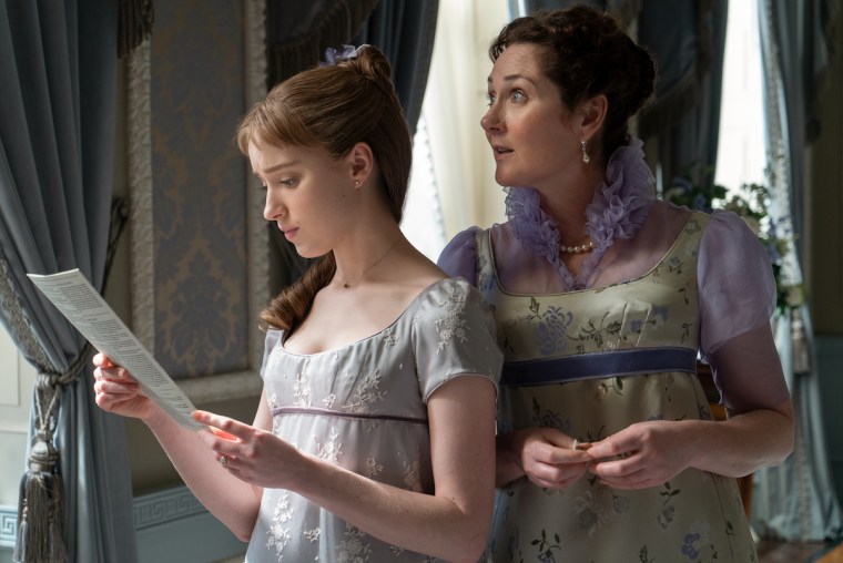 Phoebe Dynevor as Daphne Bridgerton and Ruth Gemmell as Lady Violet Bridgerton in "Bridgerton." Cr. Liam Daniel/Netflix © 2020