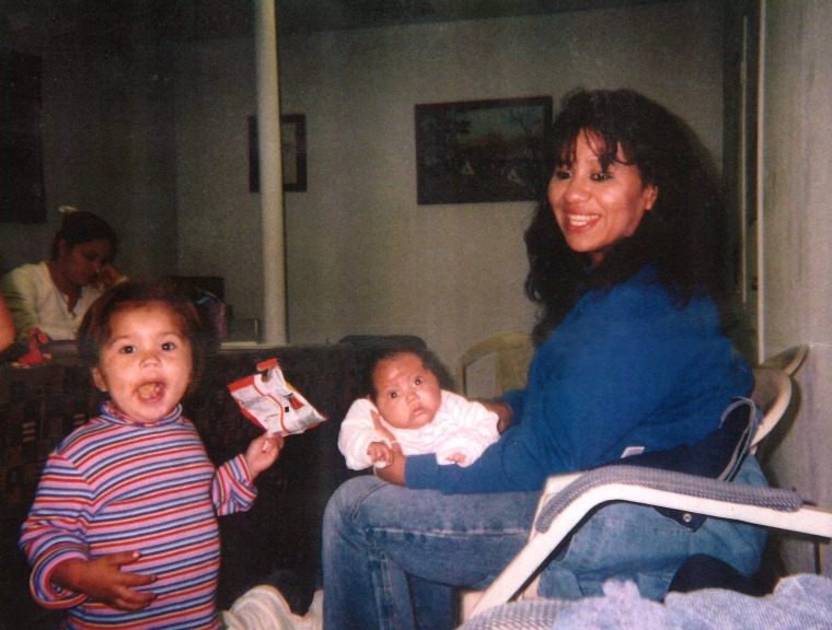 Melissa Lucio con sus hijas Mariah y Adriana