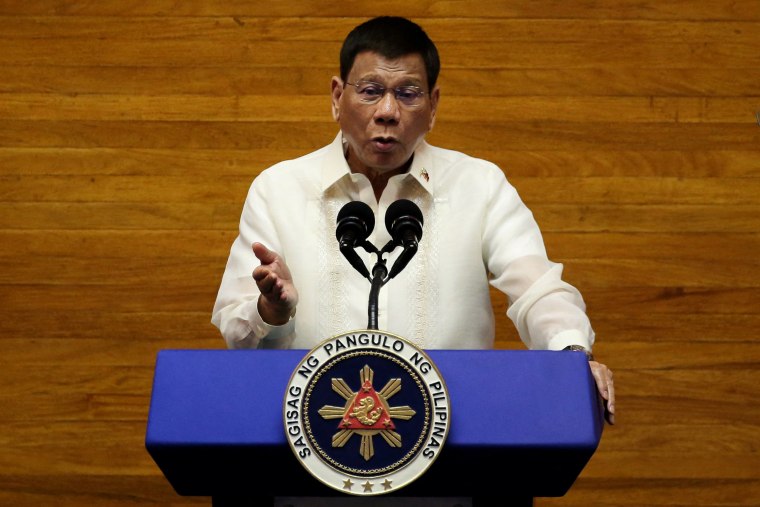 El presidente filipino Rodrigo Duterte en la Cámara de Representantes en Quezon City, Metro Manila, Filipinas, el 26 de julio de 2021.