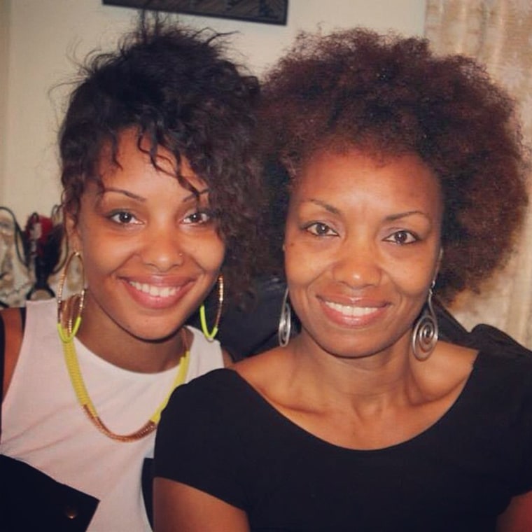 Shawnee Benton Gibson, pictured with her late daughter, Shamony, who died days after giving birth to her second child.