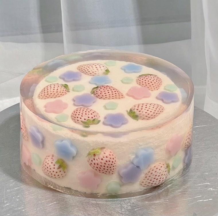 Nünchi’s vanilla sponge with yuzu crème in strawberry yuzu jelly.