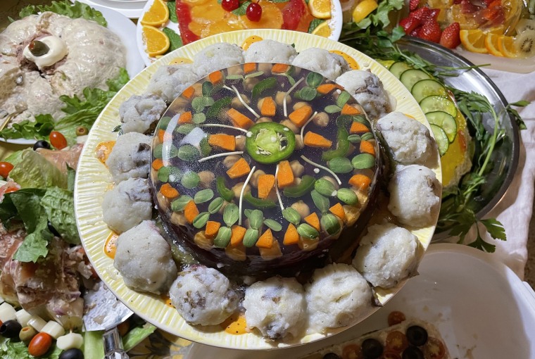 Entrant Denise Holbrook’s Aspic Invitational winner was made from meticulously placed concentric circles of leftovers.