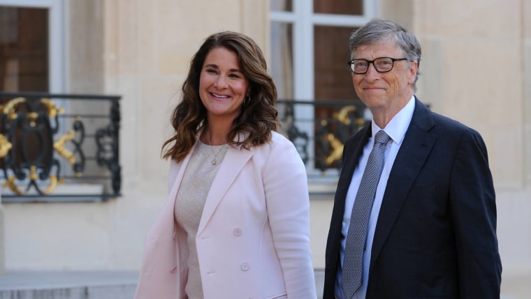 Melinda Gates con Bill Gates, en París, Francia, en 2017.