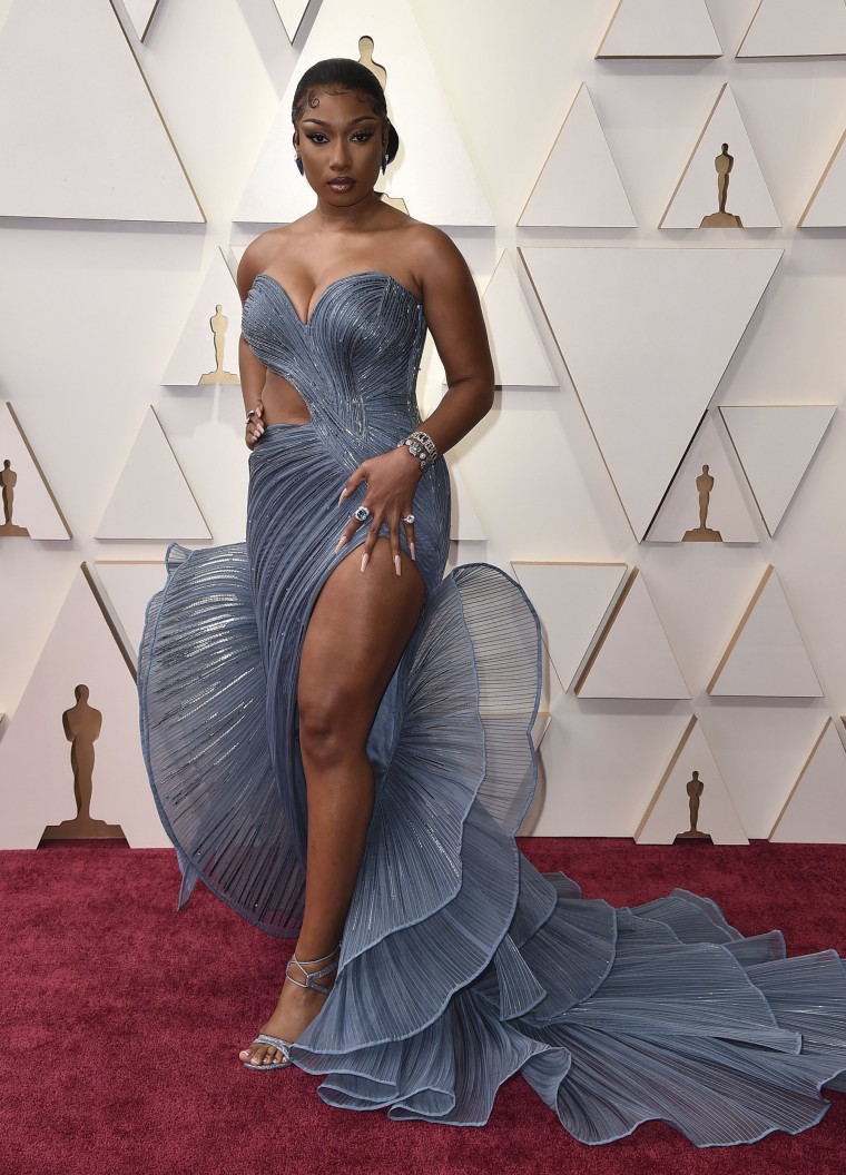 The Best Black Gowns from the 2022 Oscars Red Carpet