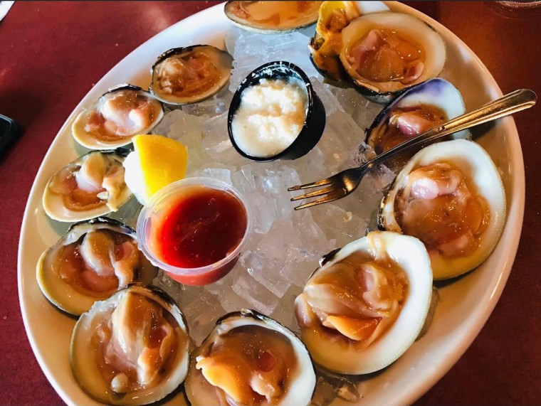 New York diner finds pearl in oyster