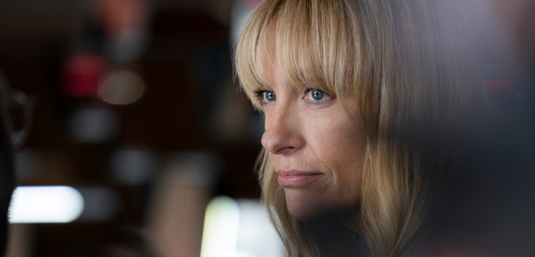 Pieces of Her. Toni Collette as Laura Oliver in episode 105 of Pieces of Her. Cr. Mark Rogers/Netflix © 2022