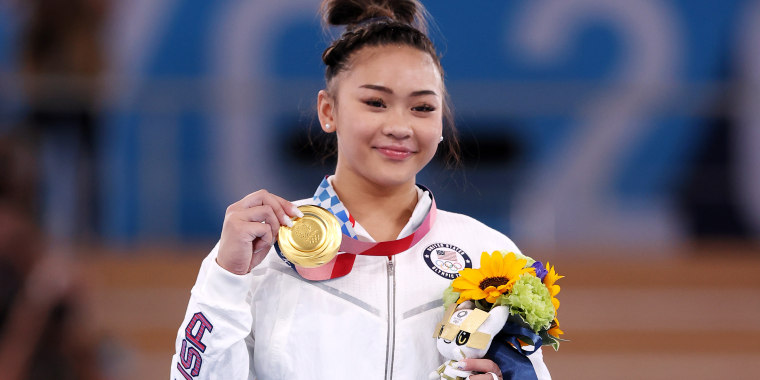Gymnastics star Suni Lee opened up about dealing with high expectations after winning gold in the all-around at the Tokyo Olympics. 