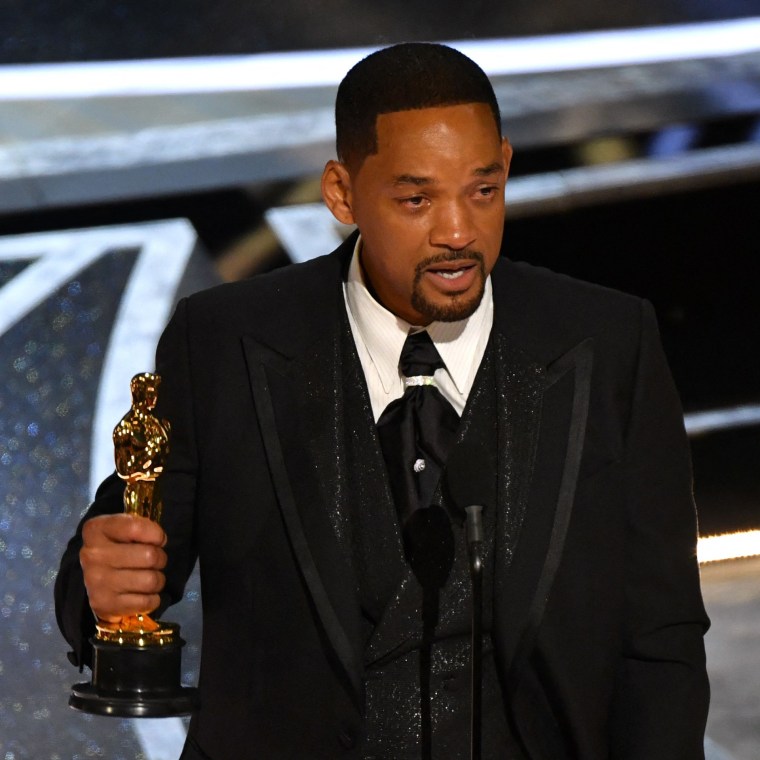 Will Smith recibiendo el premio a Mejor Actor Protagónico en los Oscars 2022