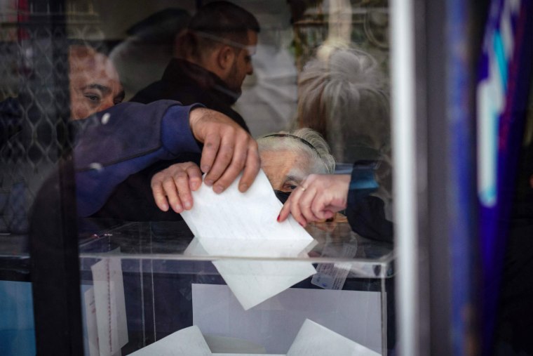 Image: SERBIA POLITICS ELECTION VOTE