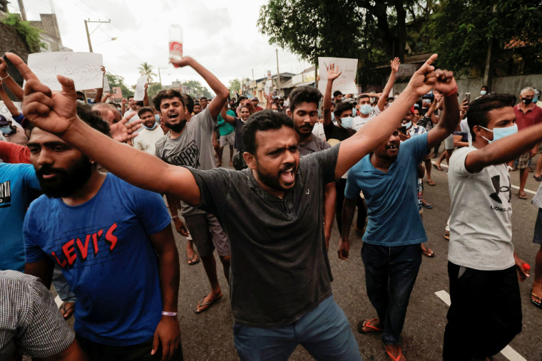 Image: Social media platforms blocked in Sri Lanka amid curfew, opposition protest