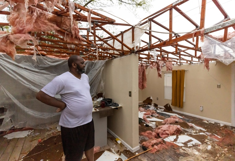 Image: Damages seen after a tornado passed through Allendale in South Carolina