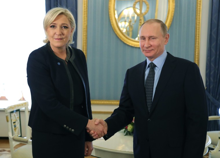 Photo: Marine Le Pen, Vladimir Putin