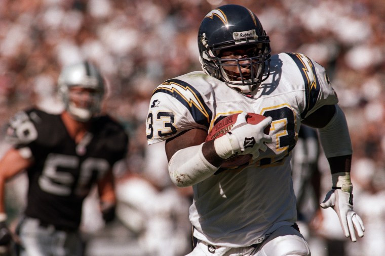San Diego Chargers running back Gary Brown gains major yardage to the 1 yard line during third quarter action to set up another score by the Chargers on Oct. 5, 1997.