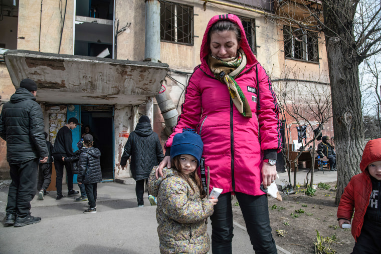 Scenes of war in Mariupol