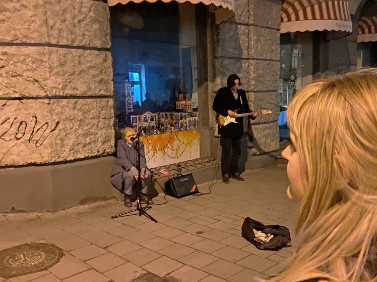 Streets artists perform a song in Lviv, Ukraine on Apr. 16, 2022.